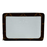 【LOUIS VUITTON/ルイ・ヴィトン】  ポルトフォイユ・ルー  モノグラム M11778 二つ折り財布 モノグラムキャンバス/レザー ブラッシュドブルー  レディース【中古】【真子質店】【BL】




【Yxx】