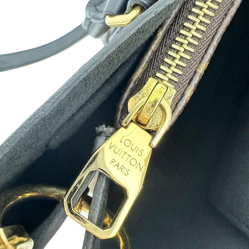 【LOUIS VUITTON/ルイ・ヴィトン】 フラワートート モノグラム M43550 ショルダーバッグ PVC/レザー ブラウン /ゴールド金具 レディース【中古】【真子質店】【BL】




【IDTx】