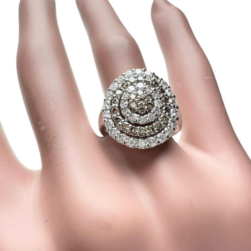 14号 三越ジュエリー  ブラウンダイヤモンド/ダイヤモンド 計1.70ct リング・指輪 K18WGホワイトゴールド 18金 8.5g レディース
【中古】【真子質店】【NN】




【ITSMi】