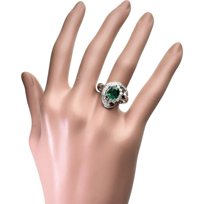12号 エメラルド 0.95ct ダイヤモンド 計0.43ct リング・指輪 Pt850プラチナ 6.9g レディース
【中古】【真子質店】【NN】




【MoxY】