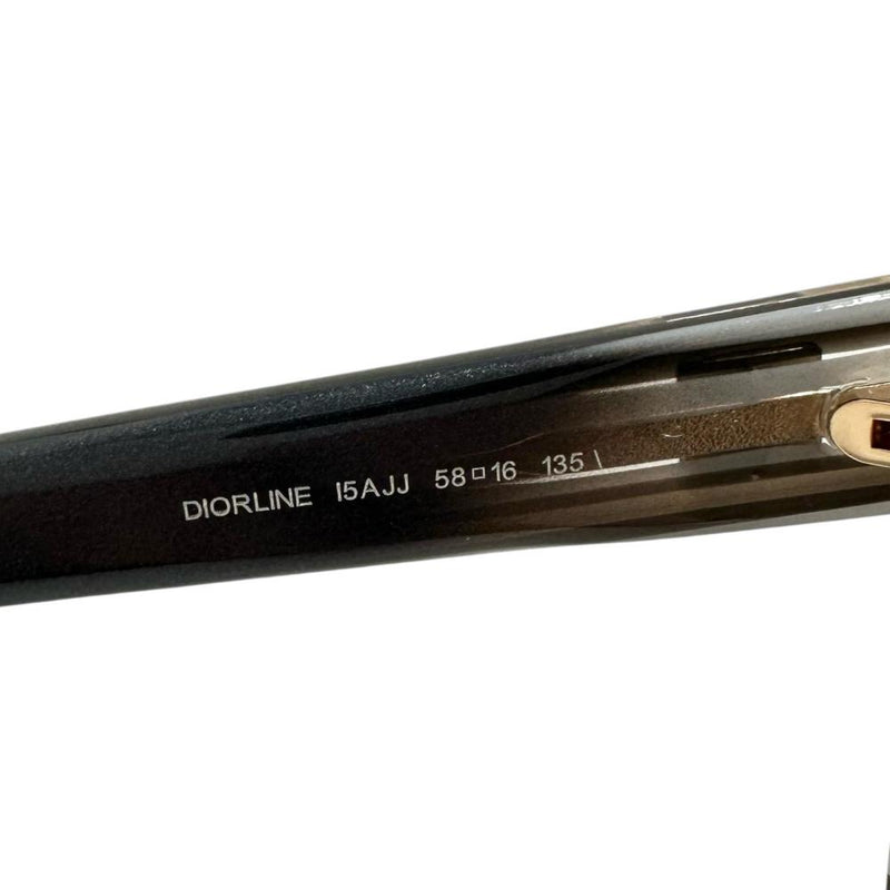 【Christian Dior/クリスチャンディオール】 I5AJJ DIORLINE ロゴ サングラス プラスチック ブラック/ホワイト レディース【中古】【真子質店】【GD】




【Ixx】