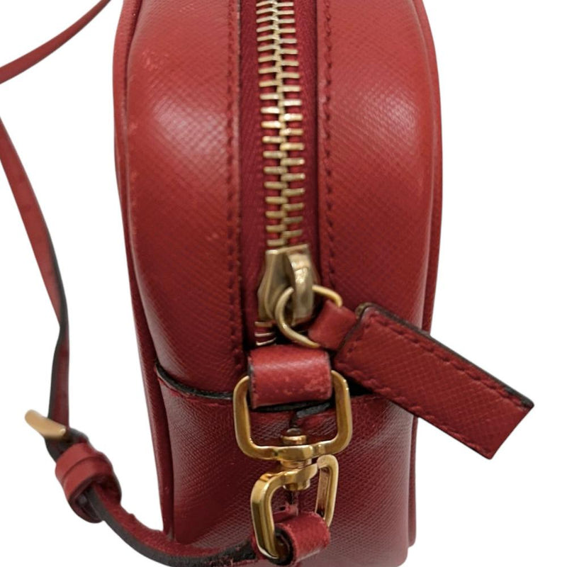 【PRADA/プラダ】 カメラバッグ スクウェアバッグ ショルダーバッグ サフィアーノレザー レッド/ゴールド金具 レディース【中古】【真子質店】【BL】




【IDx】