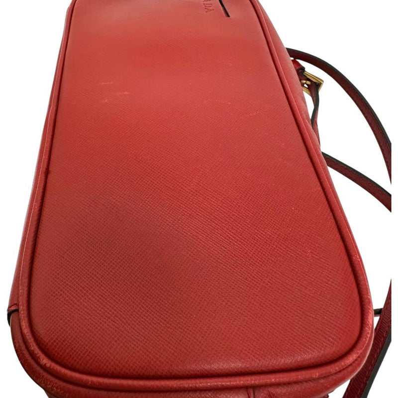 【PRADA/プラダ】 カメラバッグ スクウェアバッグ ショルダーバッグ サフィアーノレザー レッド/ゴールド金具 レディース【中古】【真子質店】【BL】




【IDx】