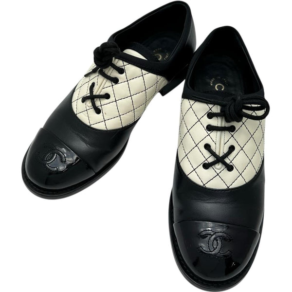【CHANEL/シャネル】 マトラッセ シューズ サドルシューズ風 その他靴 レザー ブラック/ホワイト レディース【中古】【真子質店】【GD】




【TYD】