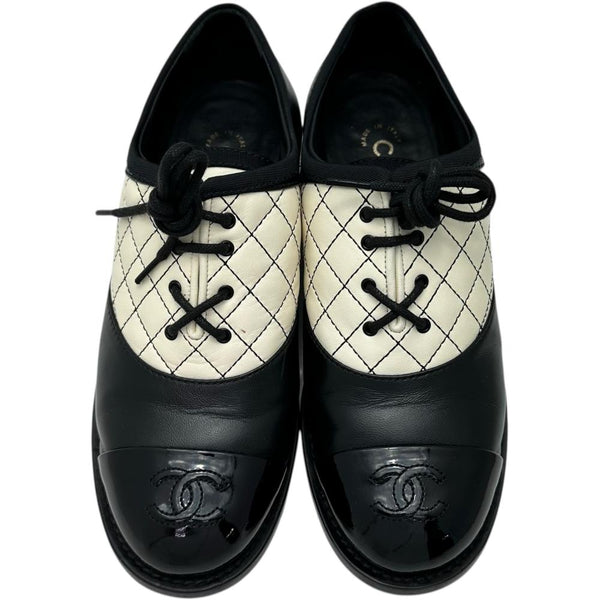 【CHANEL/シャネル】 マトラッセ シューズ サドルシューズ風 その他靴 レザー ブラック/ホワイト レディース【中古】【真子質店】【GD】




【TYD】