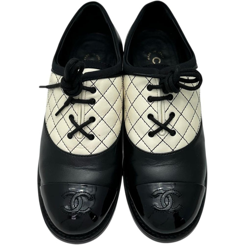【CHANEL/シャネル】 マトラッセ シューズ サドルシューズ風 その他靴 レザー ブラック/ホワイト レディース【中古】【真子質店】【GD】




【TYD】