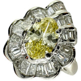 13号 ファンシーイエローダイヤモンド(FY-SI1-OV)  0.561ct 取り巻きダイヤモンド 0.75ct リング・指輪 Pt900プラチナ 7.6g レディース
【中古】【真子質店】【NN】




【IMoIMi】