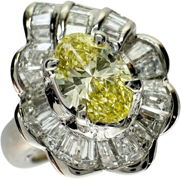 13号 ファンシーイエローダイヤモンド(FY-SI1-OV)  0.561ct 取り巻きダイヤモンド 0.75ct リング・指輪 Pt900プラチナ 7.6g レディース
【中古】【真子質店】【NN】




【IMoIMi】