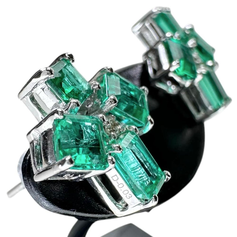 エメラルド 計2.10ct ダイヤモンド 計0.03ct ピアス K18WGホワイトゴールド 18金 2.8g レディース
【中古】【真子質店】【NN】




【IIxx】