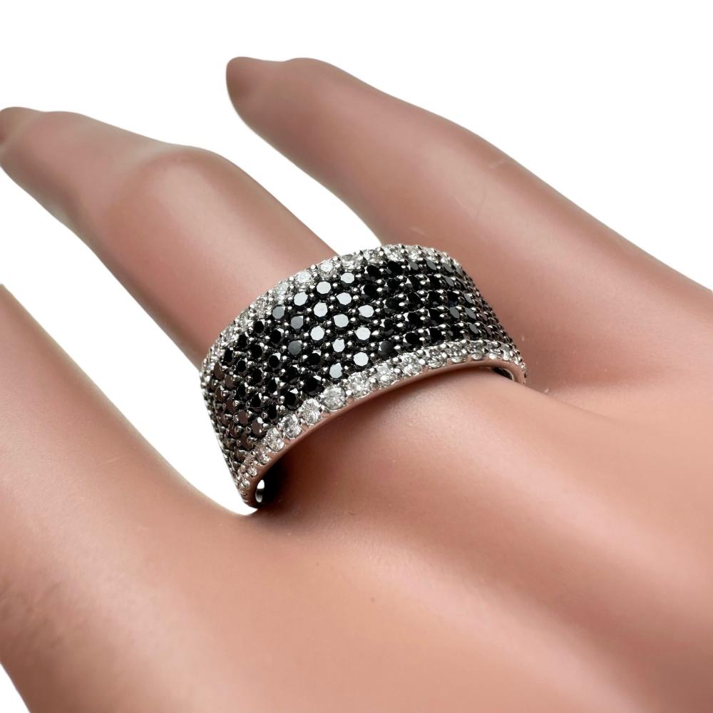 12号 ダイヤモンド(ブラックダイヤ含む) 計1.00ct リング・指輪 K18WG  