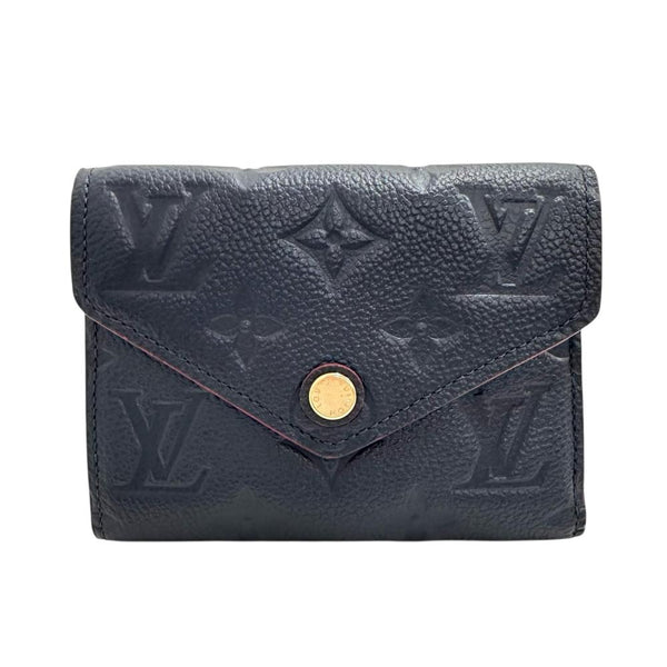 【LOUIS VUITTON/ルイ・ヴィトン】 ポルトフォイユ・ヴィクトリーヌ モノグラムアンプラント M64577 三つ折り財布 レザー マリーヌルージュ  レディース【中古】【真子質店】【BL】




【MaMix】