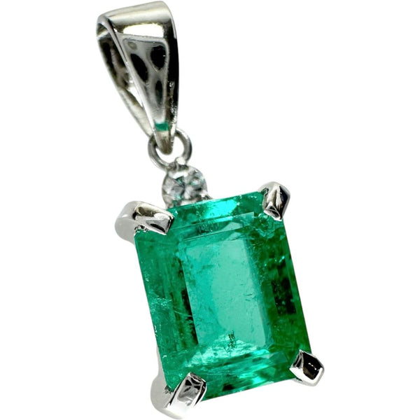 エメラルド 1.22ct ダイヤモンド 0.03ct ペンダントトップ Pt850プラチナ/(分析済み)  1.3g レディース
【中古】【真子質店】【NN】




【MaSY】