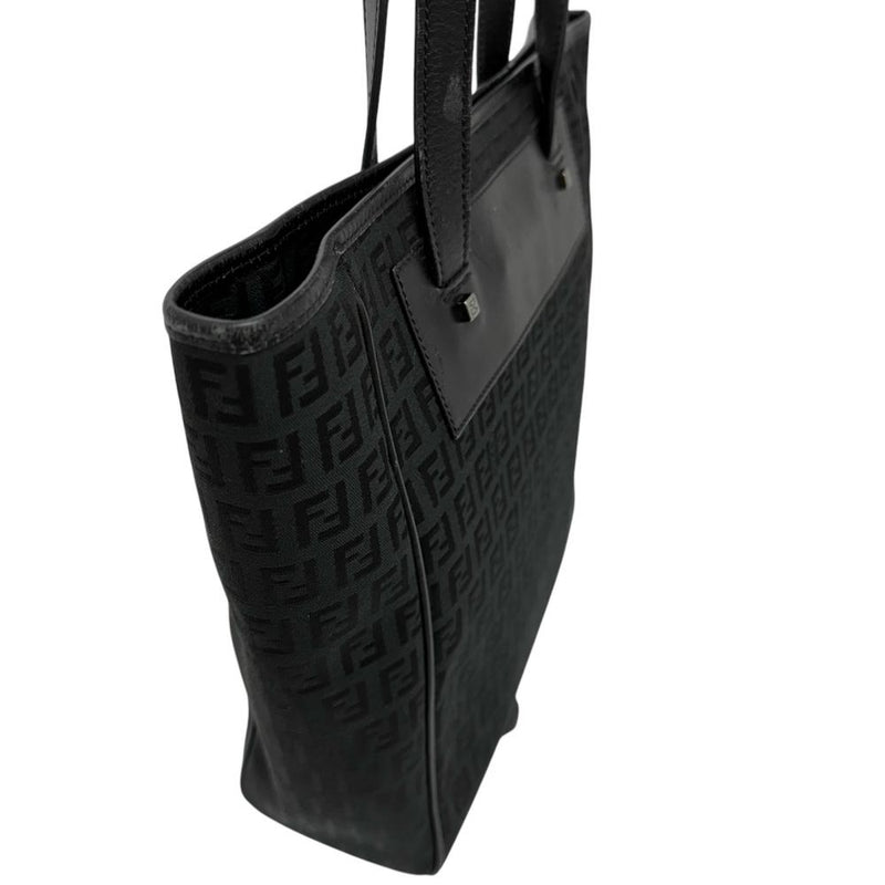 【FENDI/フェンディ】 ズッカ柄 トートバッグ 8BH174 トートバッグ キャンバス/レザー ブラック/シルバー金具 レディース【中古】【真子質店】【BL】




【IMox】