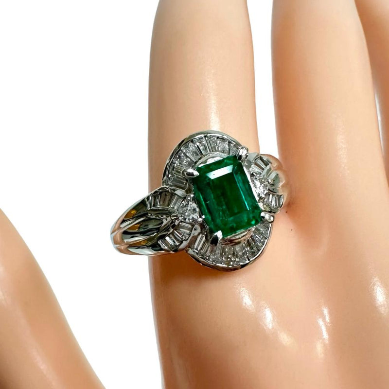 17号 エメラルド 1.146ct ダイヤモンド 計0.52ct リング・指輪 Pt900プラチナ 9.9g レディース 【中古】【真子質店】【NN】 【ISDK】