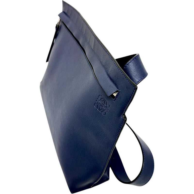 【LOEWE/ロエベ】 Tメッセンジャー メッセンジャーバッグ レザー ネイビー/シルバー金具 メンズ【中古】【真子質店】【GD】




【DKMa】