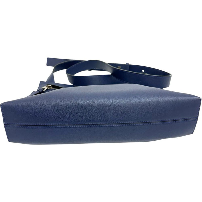 【LOEWE/ロエベ】 Tメッセンジャー メッセンジャーバッグ レザー ネイビー/シルバー金具 メンズ【中古】【真子質店】【GD】




【DKMa】