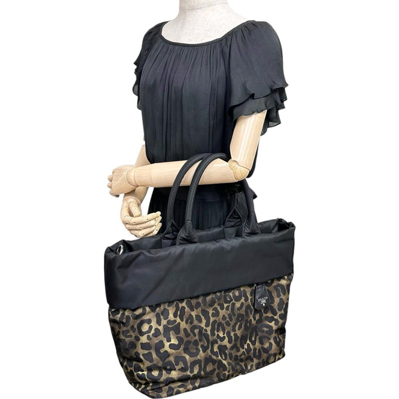 【PRADA/プラダ】 リバーシブル トートバッグ B4521V  2WAY ショルダー ハンドバッグ ナイロン ブラック/カーキ系/ヒョウ柄/レオパード レディース【中古】【真子質店】【BL】




【MoMox】