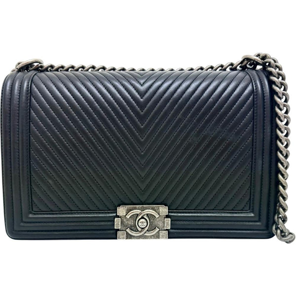 【CHANEL/シャネル】 ボーイシャネル28 Vステッチ チェーンショルダー ショルダーバッグ 20番（2014年頃）/▲シリアルシール剥がれ ラムスキン ブラックレザー/クスミシルバー金具 レディース【中古】【真子質店】【BL】




【TKMox】