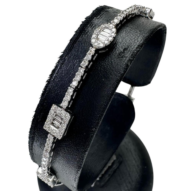 ダイヤモンド 計1.83ct ブレスレット K18WGホワイトゴールド 18金 10.6g 17.5cm レディース
【中古】【真子質店】【NN】




【ISDK】