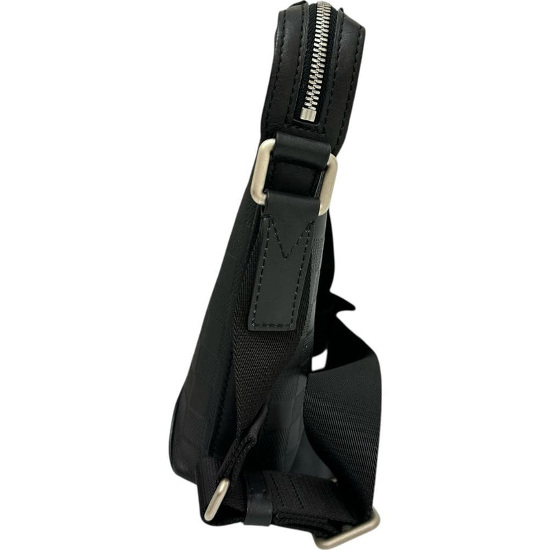 【LOUIS VUITTON/ルイ・ヴィトン】 ディスカバリーメッセンジャー ダミエアンフィニ M42418  ショルダーバッグ レザー ブラック革 レディース【中古】【真子質店】【BL】




【STx】