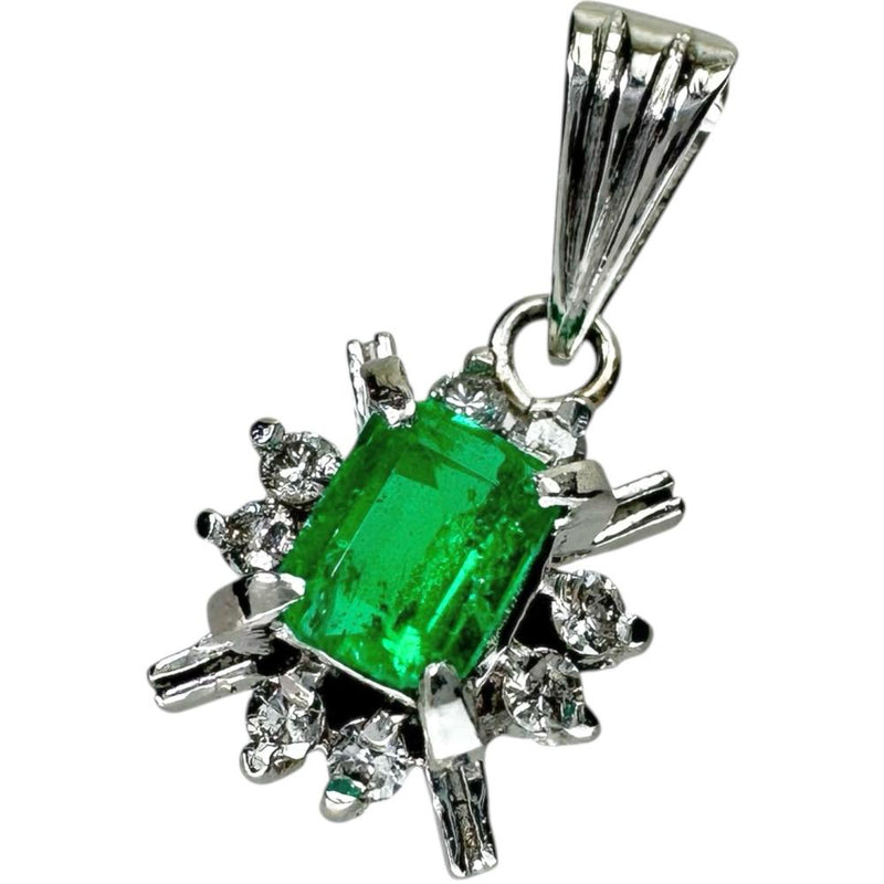 エメラルド ダイヤモンド ペンダントトップ Pt900プラチナ 1.6g レディース
【中古】【真子質店】【NN】




【Kx】