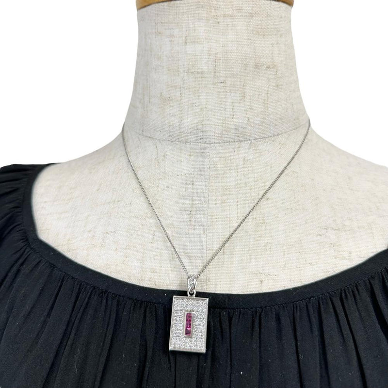 ルビー 0.437ct ダイヤモンド 0.727ct ペンダントトップ Pt900プラチナ 10.3g レディース
【中古】【真子質店】【NN】




【KxD】