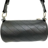 【GUCCI/グッチ】 ブロンディ 760170 筒型 ショルダーバッグ レザー ブラック/シルバー金具 レディース【中古】【真子質店】【BL】




【MiMix】