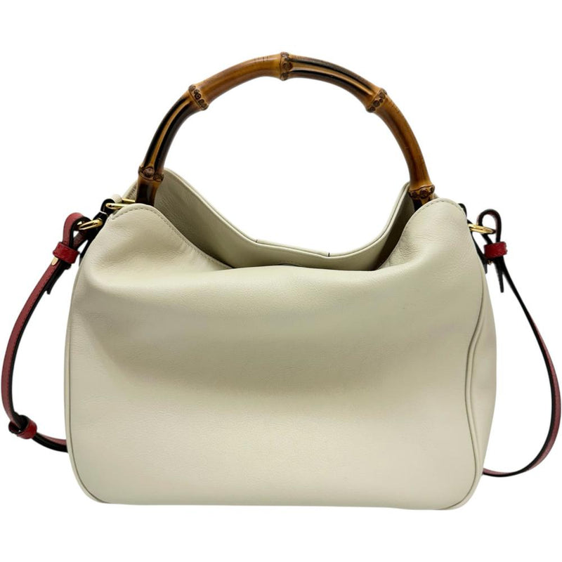【GUCCI/グッチ】 ダイアナ ミディアム 746124  ショルダーバッグ ハンドバッグ レザー/バンブー アイボリーレザー レディース【中古】【真子質店】【BL】




【Ixxx】