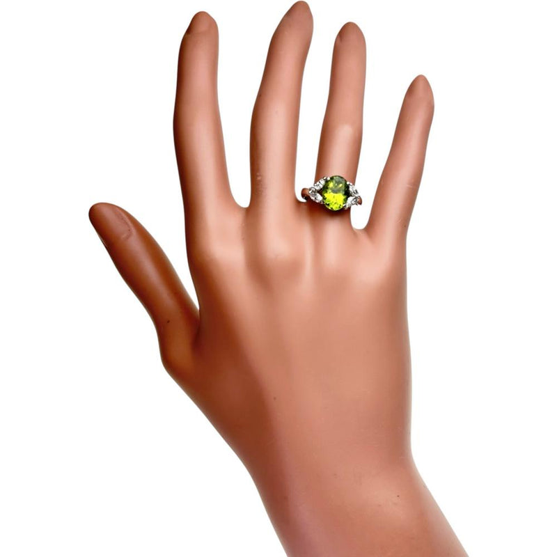 9.5号 ペリドット 2.48ct ダイヤモンド 0.41ct リング・指輪 Pt900プラチナ 5.1g レディース
【中古】【真子質店】【NN】




【MoMoK】