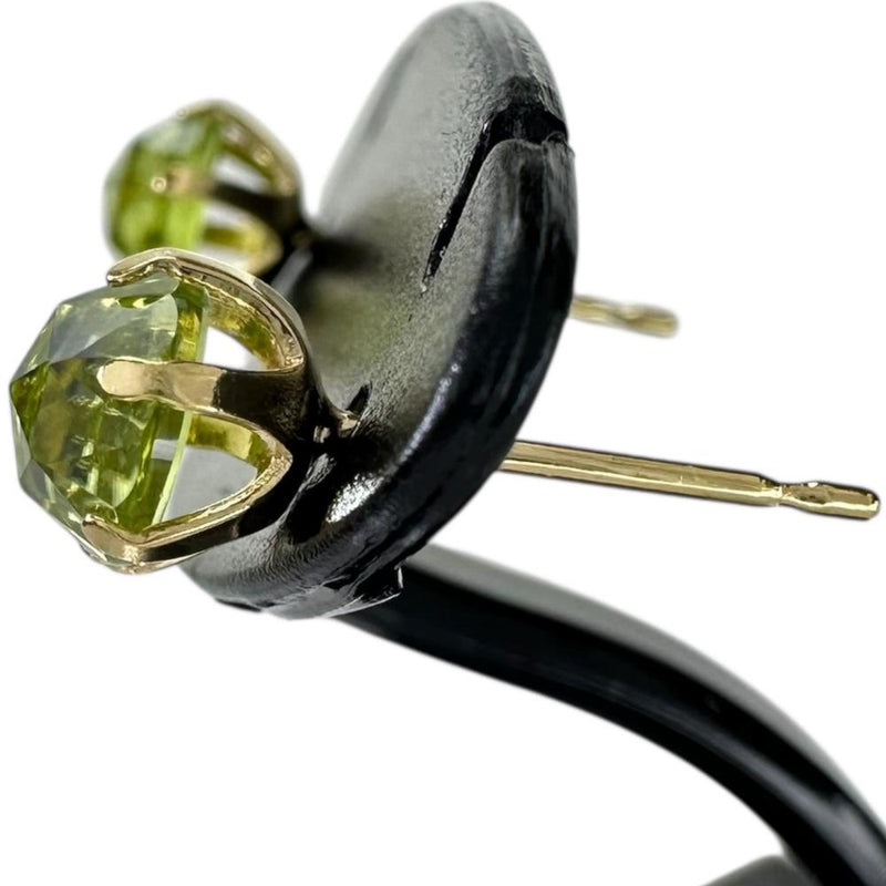 ペリドット ピアス K18ゴールド 18金 0.7g レディース
【中古】【真子質店】【NN】




【Tx】