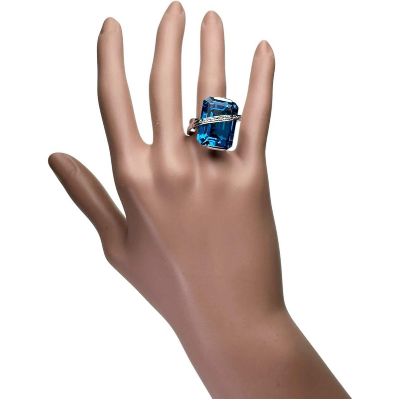 10.5号 ブルートパーズ 25.18ct ダイヤモンド 0.08ct リング・指輪 K18WGホワイトゴールド 18金 11.7g レディース 【中古】【真子質店】【NN】 【SMaMo】