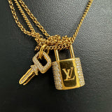 【LOUIS VUITTON/ルイ・ヴィトン】 LV パドロック ネックレス GP/ラインストーン 18.5g 57.5cm M01593 レディース
【中古】【真子質店】【GD】




【Kxx】