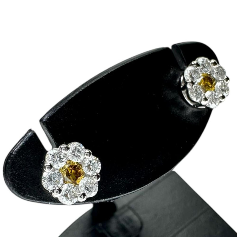 ビビッドイエローダイヤモンド 0.06/0.06ct 取巻きダイヤモンド 0.18/0.18ct ピアス Pt900プラチナ 1.3g レディース
【中古】【真子質店】【NN】




【MoMox】