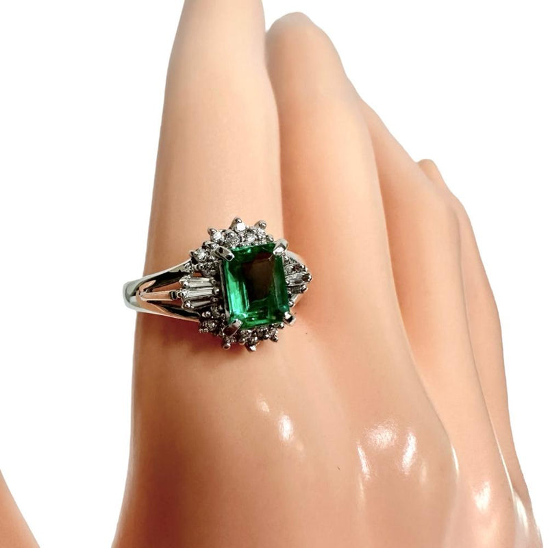 ★★最終特価品 11.5号 エメラルド 0.65ct ダイヤモンド 計0.20ct リング・指輪 Pt900プラチナ 5.8g レディース 【中古】【真子質店】【NN】 【TMix】