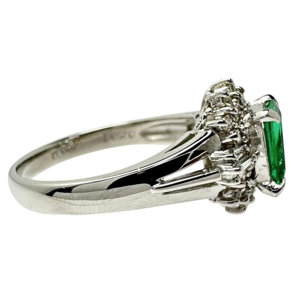★★最終特価品 11.5号 エメラルド 0.65ct ダイヤモンド 計0.20ct リング・指輪 Pt900プラチナ 5.8g レディース 【中古】【真子質店】【NN】 【TMix】