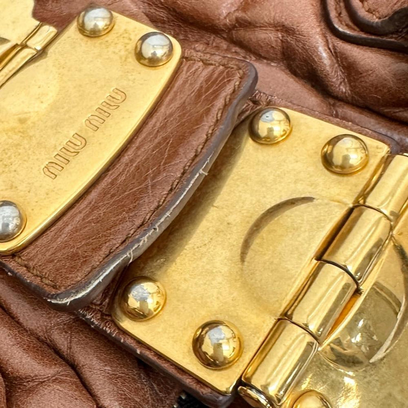 【MIUMIU/ミュウミュウ】 マテラッセ 2Wayショルダーバッグ ハンドバッグ レザー ブラウンレザー/ゴールド金具 レディース【中古】【真子質店】【BL】 【TMax】