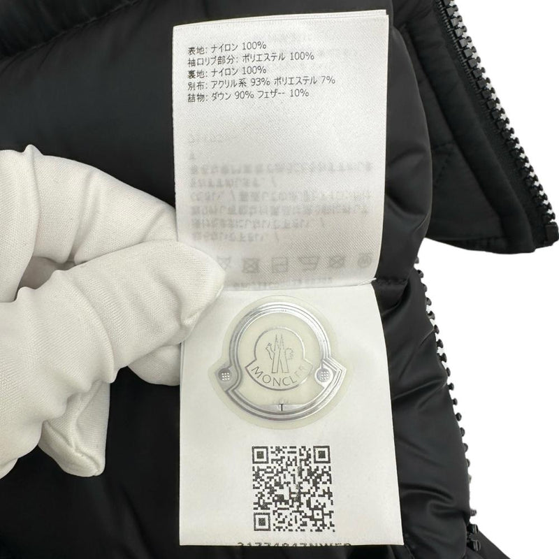 【MONCLER/モンクレール】 G20911C00023 AJA ダウンコート ダウンジャケット 2021年頃 ナイロン/ダウン/フェザー ブラック メンズ【中古】【真子質店】【GD】




【IMaMox】