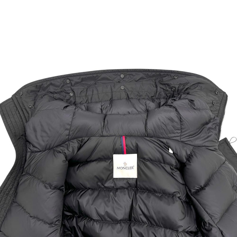 【MONCLER/モンクレール】 G20911C00023 AJA ダウンコート ダウンジャケット 2021年頃 ナイロン/ダウン/フェザー ブラック メンズ【中古】【真子質店】【GD】




【IMaMox】