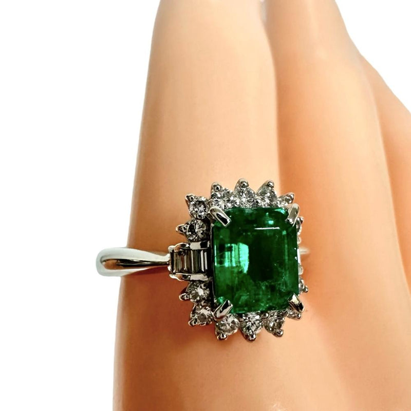 11.5号 エメラルド 1.35ct ダイヤモンド 計0.43ct リング・指輪 Pt900プラチナ 5.9g レディース
【中古】【真子質店】【NN】




【KIMo】