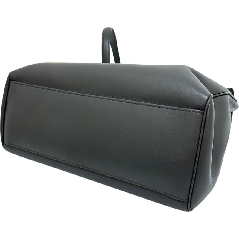 【CELINE/セリーヌ】 セーズ ソフト16 ミディアム 195543 ショルダーバッグ レザー グレーレザー/ゴールド金具 レディース【中古】【真子質店】【BL】 【IMixx】