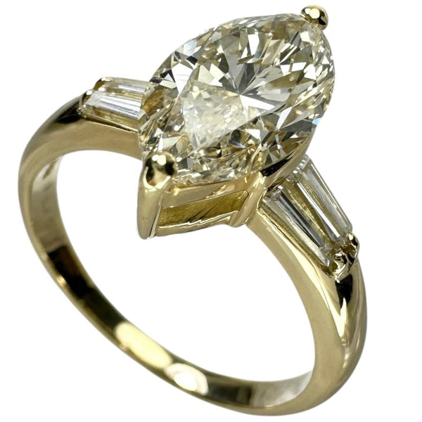 9号 メインダイヤモンド(ベリーライトイエロー/VS2） 1.546ct サブダイヤモンド 0.38ct リング・指輪 K18ゴールド 18金 3.3g レディース
【中古】【真子質店】【NN】




【TMiYx】