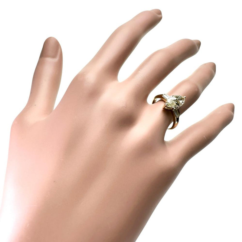 9号 メインダイヤモンド(ベリーライトイエロー/VS2） 1.546ct サブダイヤモンド 0.38ct リング・指輪 K18ゴールド 18金 3.3g レディース
【中古】【真子質店】【NN】




【TMiYx】