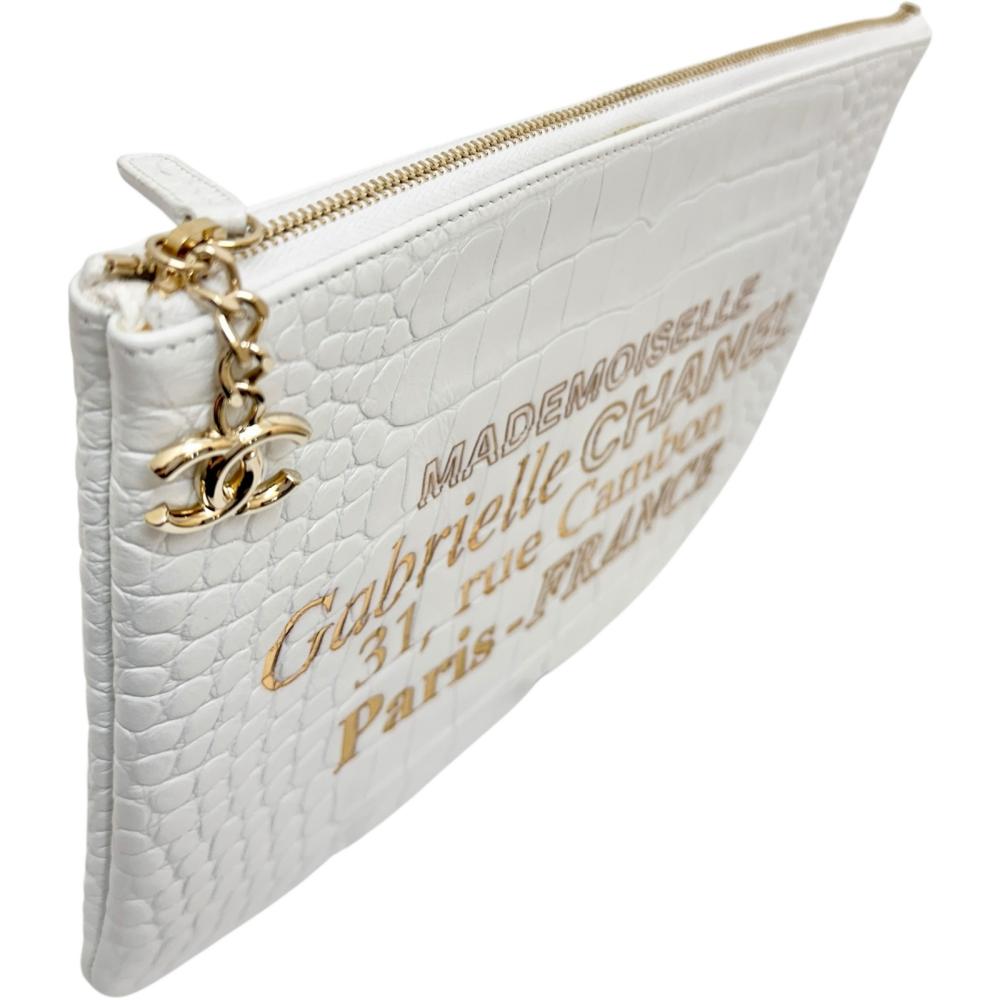 極美品 シャネル CHANEL ストラップ付クラッチバッグ クロコ型押し CHANEL/シャネル】 カード/シール有 クラッチバッグ レザー