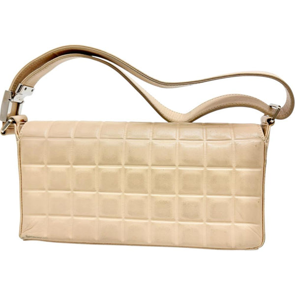 【CHANEL/シャネル】 チョコバー ワンショルダー ショルダーバッグ レザー ベージュ/シルバー金具 レディース【中古】【真子質店】【BL】 【Sxx】