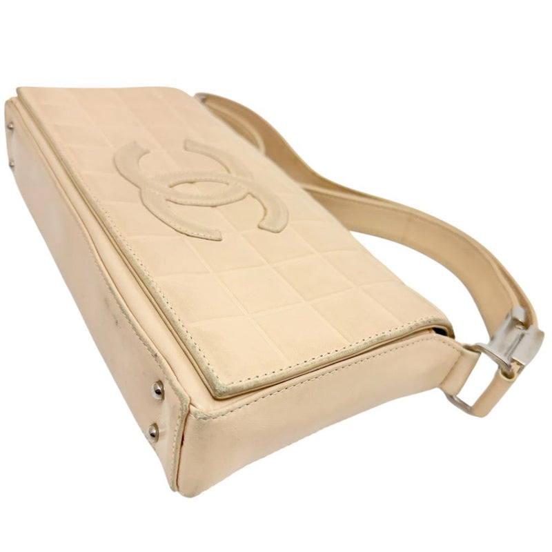 【CHANEL/シャネル】 チョコバー ワンショルダー ショルダーバッグ レザー ベージュ/シルバー金具 レディース【中古】【真子質店】【BL】 【Sxx】