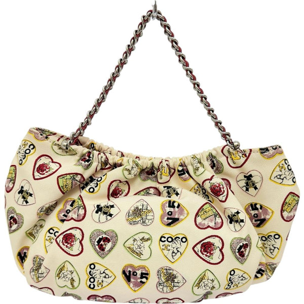 【CHANEL/シャネル】 バレンタイン限定 チェーンバッグ Gカード/Sシール有 ハンドバッグ 10番台(2006年頃） キャンバス ベージュ/ハート柄 レディース【中古】【真子質店】【BL】




【TMaxx】