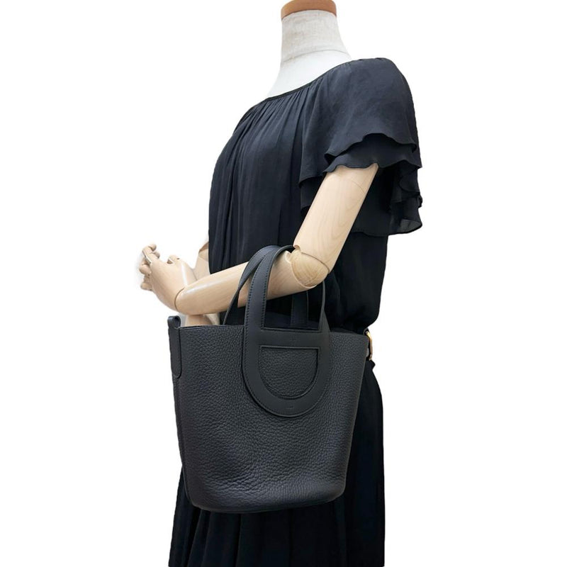 【HERMES/エルメス】 インザループ18 ハンドバッグ W刻印(2024年) レザー ブラック レディース【中古】【真子質店】【BL】




【YMaxx】