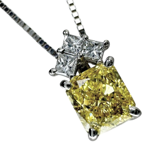 イエローダイヤモンド(FVY-IF) 0.535ct ダイヤモンド 計0.07ct ネックレス Pt900プラチナ/Pt850プラチナ 2.3g 45cm レディース
【中古】【真子質店】【NN】




【MaYxMi】