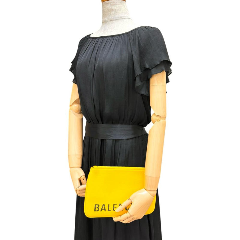 【BALENCIAGA/バレンシアガ】 VILLE ヴィル 545773 ポーチ クラッチバッグ レザー イエロー レディース【中古】【真子質店】【BL】




【Txx】