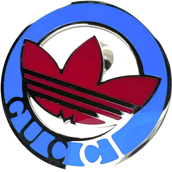 グッチ アディダス GUCCI  コラボ ピンバッジ ブローチ GUCCI/グッチ】 GUCCI×adidas ピンバッチ マルチカラー ブローチ 真鍮